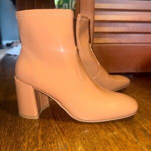 Madden Glossy Tan Ankle Boots